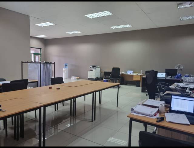 115M² RETAIL TO LET IN NELSPRUIT EXT 29